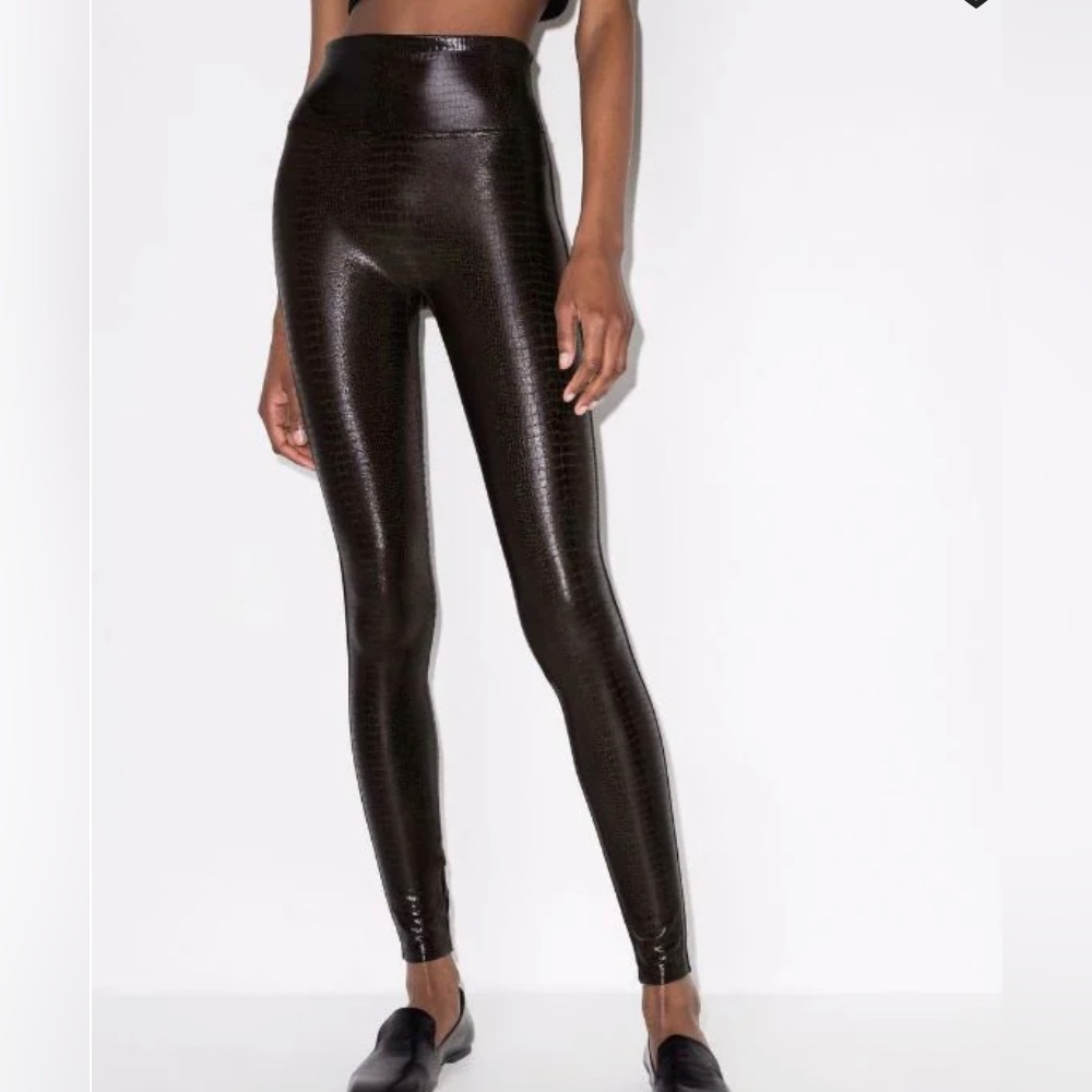 Spanx Crocodile-Embossed Leggings Size Small